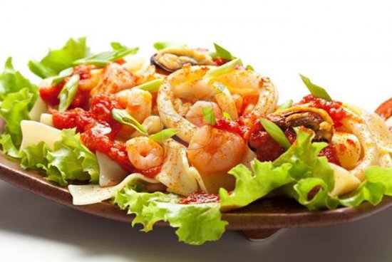 KARİDESLİ SALATA